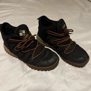 Columbia men’s shoes size 10.5‎